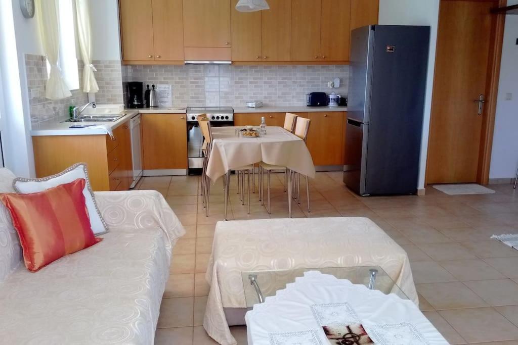 Cozy New Apartments Nea Chora Chania  Buitenkant foto